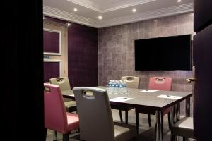 Hotels Elysees Hotel : photos des chambres