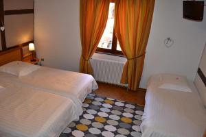 Hotels Hotel le Saint Nicolas : Chambre Triple