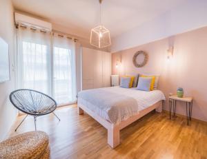 Brand new aprtm touching Acropolis