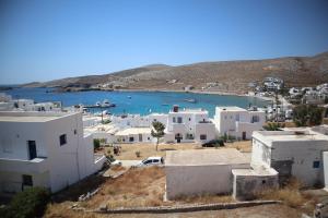 Maistrali Folegandros Greece