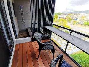 Phòng Bốn Người Hướng Vườn (Garden View Quadruple Room)