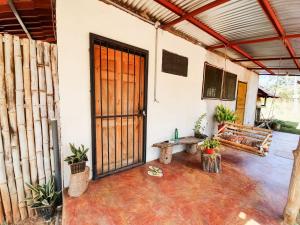 Casa Ital-Tico, Playa Negra