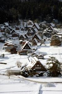 Gokayama Onsen Akaokan