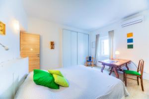 GuestHost - Mercato di Ortigia Apartments