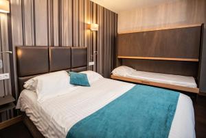 Hotels Hotel d'Orleans : photos des chambres