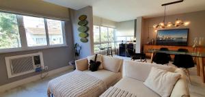 Lindo apartamento na rua do Shopping da Gávea com vaga