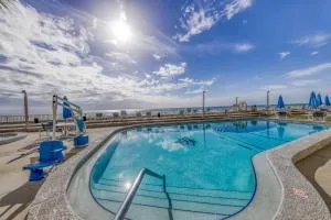 Latitude 29 #9 - Sunnyside