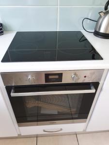 Sea and Mountain View Apartment