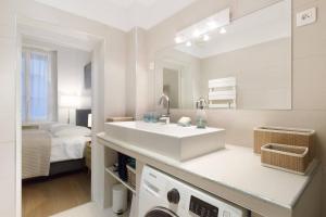 One-Bedroom Apartment room in Maison Marais