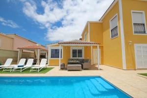 Amazing 5-bedroom villa in Costa Adeje