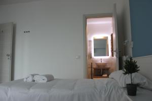 Roman Sunrise Rooms