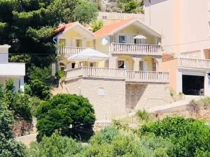 HVAR BEACH VILLA - 耶尔萨