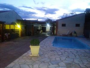 Recanto Pousada JU&JU Chalé com PISCINA COMPARTILHADA