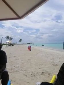 Fali Guest House - Gaadhiffushi