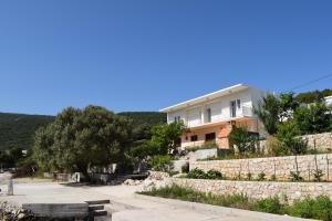 Apartmani Josip - 3hvězdičkové hotely ve městě Putniković