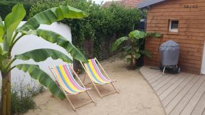 Maisons de vacances Ravissante maison 300 Metres de la plage : photos des chambres