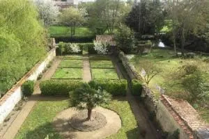 Les Jardins De La Seugne - 容扎克 Les Jardins De La Seugne - 容扎克