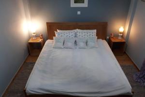 Quiet, fully refurbished apartment in Thessaloniki