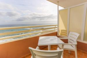 New studio in Stella Maris with stunning Sea Views