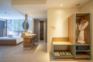 Grand Livio Kuta Hotel