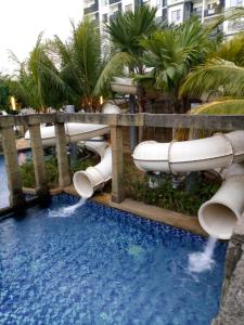 Splashpool Studio Swiss Garden Resort Residences