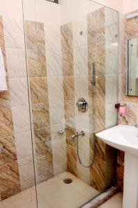 Hotel Golden Sunrise inn
