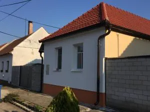 Chalupa na Lípové v Hlohovci - 赫洛霍韦茨