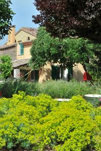 Maisons d'hotes Une Campagne En Provence : photos des chambres