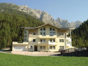 Appartementhaus Pinnisblick - 4hvězdičkové hotely ve městě Neustift im Stubaital