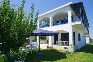 Dolphins House - Mirodháton