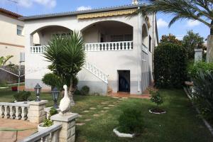 Vikendica Villa vue montagne et mer 5 min voiture plage Calafell El Vendrell &Scaron;panjolska