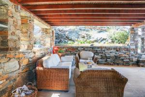 Traditional stone villa with a swimming pool, sea view and large terrace, ideal for a fami Kea Greece