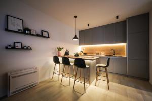 Allegro Exclusive Suite 2 With Private Parking and Balcony