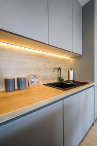 Allegro Exclusive Suite 2 With Private Parking and Balcony