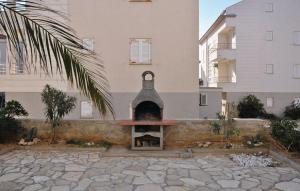 Beautiful apartments Novalja Stjepan I and Stjepan II with balcony