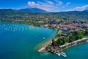 Apartments Rainer - Front Lake