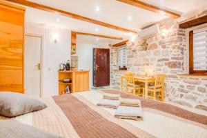 Kotor Bagus - Cozy Boutique Old Town Studio with Seaview Terrace