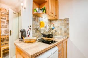 Kotor Bagus - Cozy Boutique Old Town Studio with Seaview Terrace