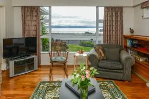 Breakwater Cottage - Napier Holiday Home - 纳皮尔