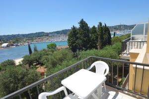 Villa Eftichia Hotel Apartments & Studios