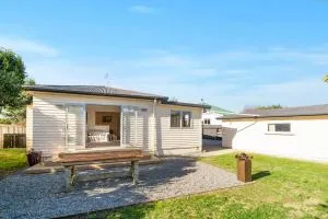 30 Cologne - Martinborough Holiday Home - Martinborough