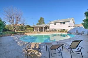 Poolside Relaxation: Upscale Gem 3 Mi to Old Town!