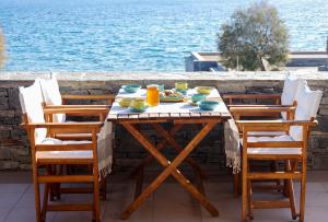 Syros Luxury Seaview Wellness Suite Finikas Syros Greece