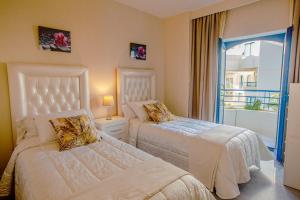 Duplex apartment on the beach 71