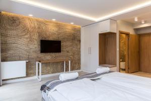 Royal Hill Residence