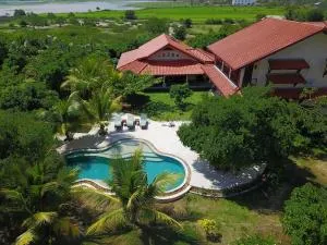 Wild Lotus Yala - تيساماهاراما