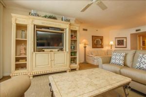 Two-Bedroom Apartment room in Som 813 - Somerset condo
