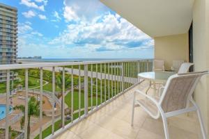 Two-Bedroom Apartment room in SST4-609 - South Seas Tower condo