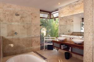 Aquarius Beach House