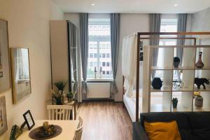 ZEUS Design Apartments Modern&Warm City